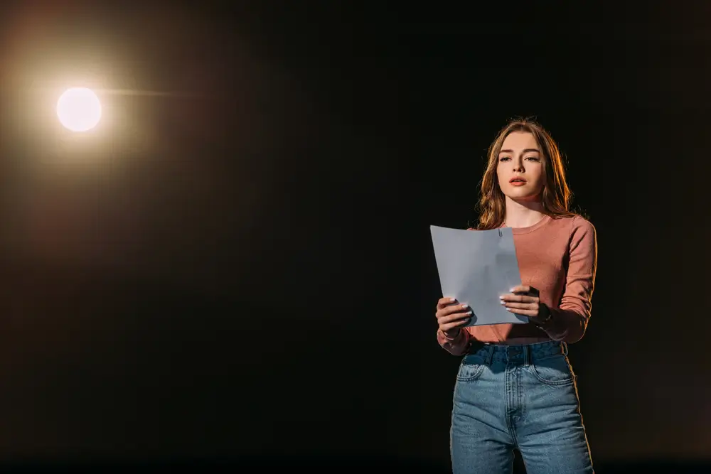 Story vs Plot – Difference and Examples for Screenwriters