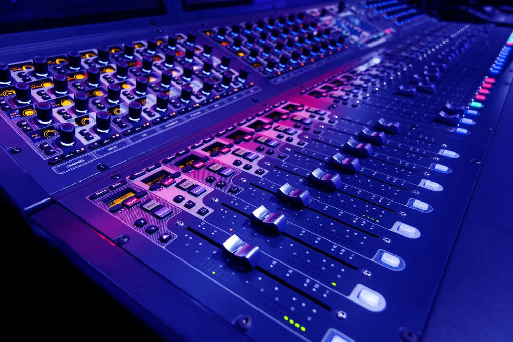 Common Mistakes to Avoid When Writing Sound Effects in Scripts